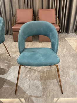 Итальянские легкие обеденные стулья класса люкс, высококачественные дизайнерские стулья из высококачественной нержавеющей стали для домашнего использования